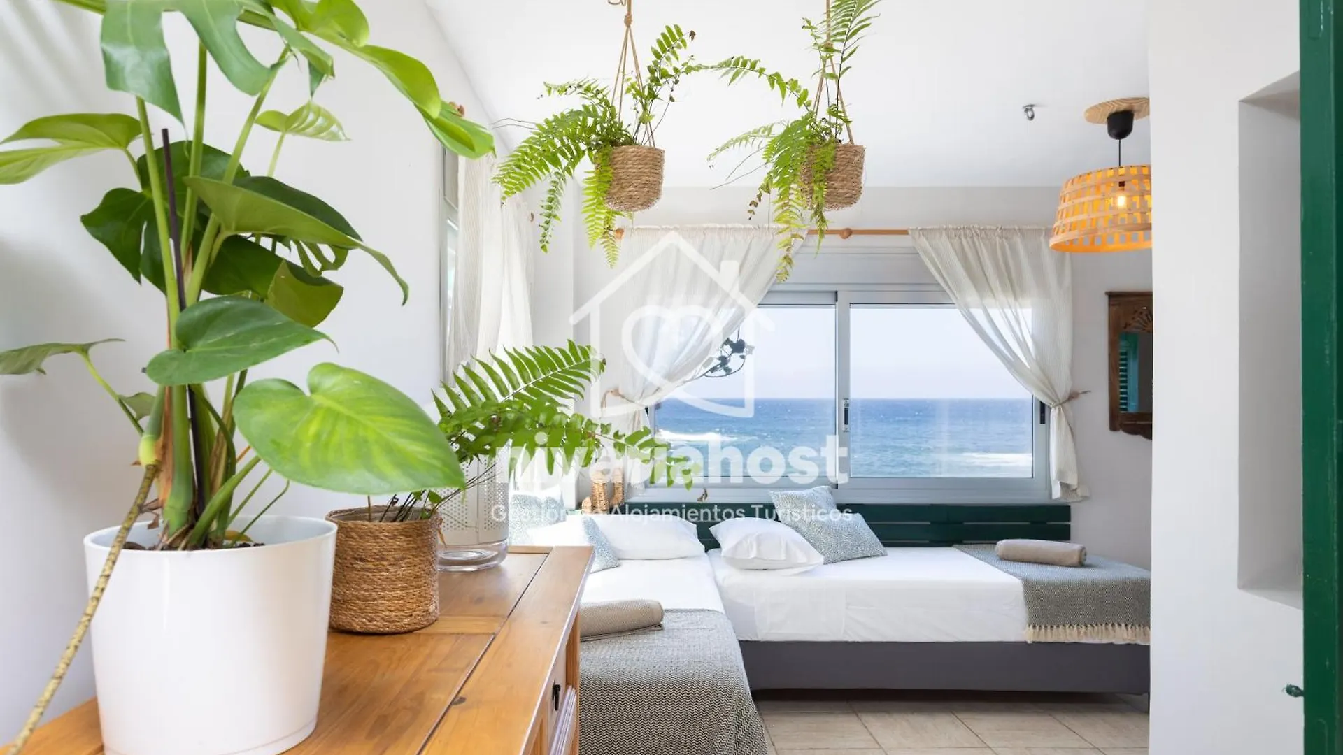 Сasa de vacaciones Ocean House El Pris, By Nivariahost
